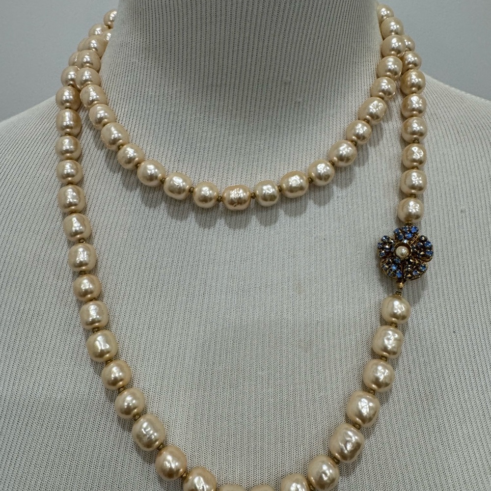 Sign Miriam Haskell Large Pearls Tiny Blue Rhines… - image 7